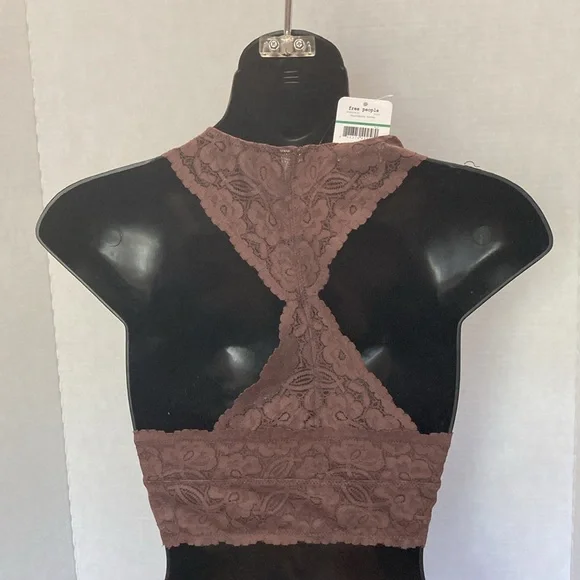 FREE PEOPLE INTIMATELY Racerback Bralette Lace Bralette WOMENS
SIZE L - Picture 5 of 9
